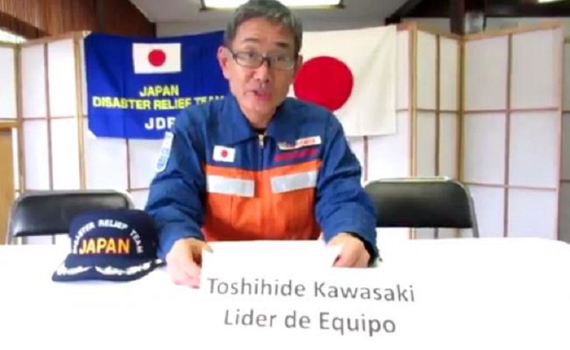 Brigadistas japoneses se despiden con un "Fuerza México"