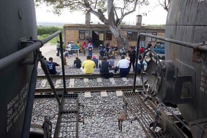 ONG: paso de migrantes aumentó 40% en últimos días