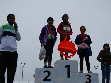 Lluvia no detiene a los patriotas