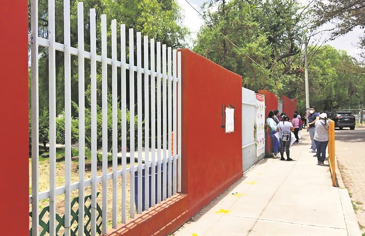 Ante casos de bullying y abuso en escuelas de Querétaro, verifican que profes conozcan protocolos