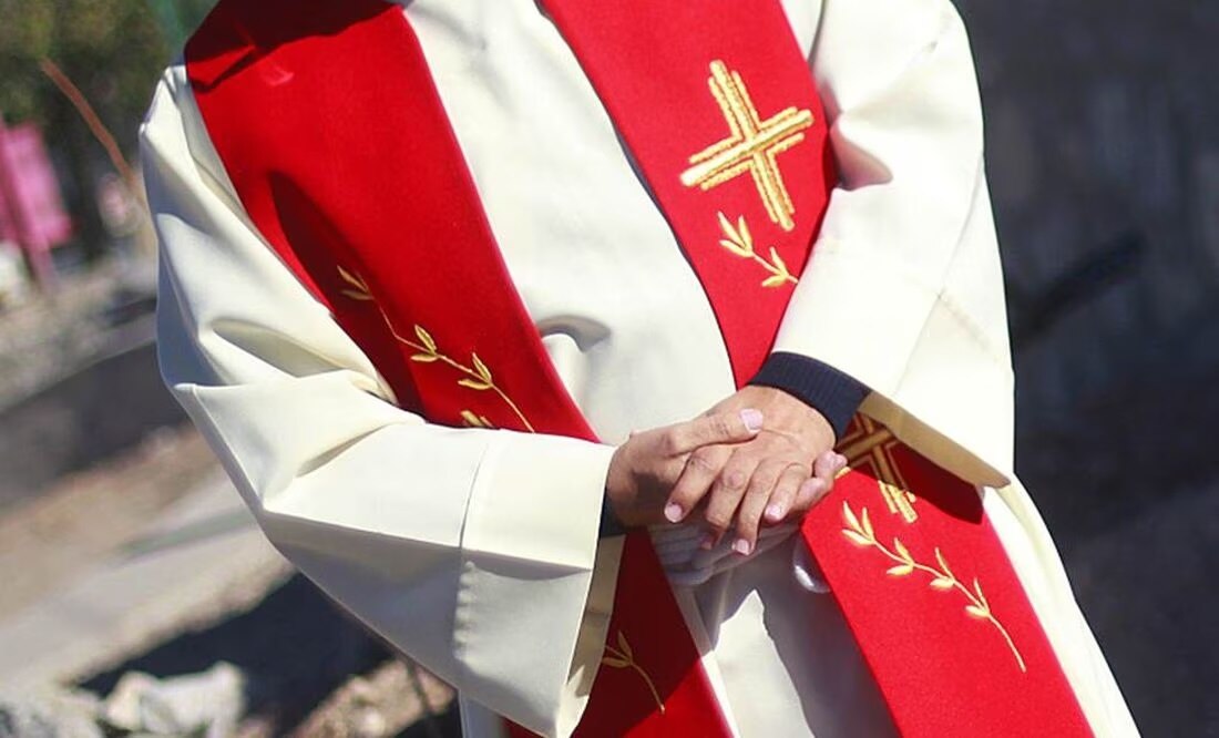 Obispo organiza orgía en su propia parroquia; termina presentando su renuncia ante el Vaticano