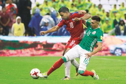 Tras fiesta, Héctor Herrera rompe concentración con la Selección