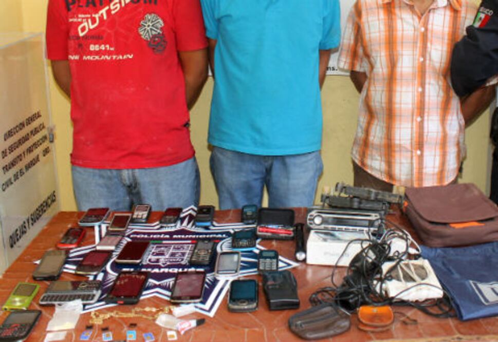 Capturan a 3 asaltantes a transporte 