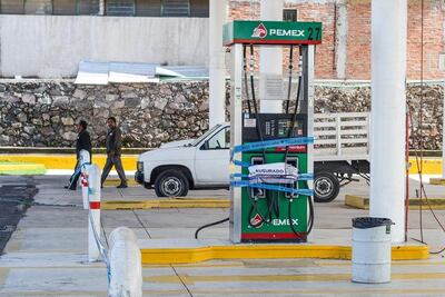 Clausuran gasolinera en San José el Alto
