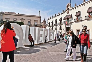 Festejan aniversario de Querétaro