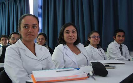 Medicina, primer lugar por más residentes