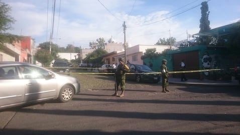 Hallan muertos a una mujer y dos menores en Lomas de Casa Blanca