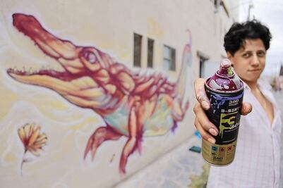 Presentan Muros en blanco