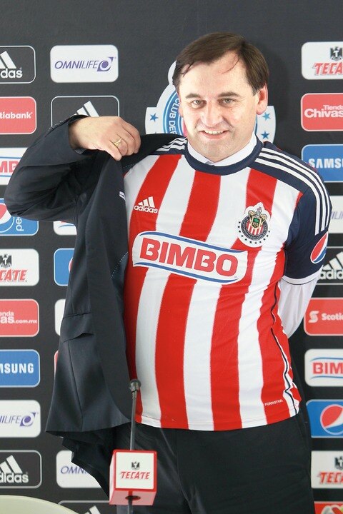 Carlos Bustos, nuevo entrenador de Chivas