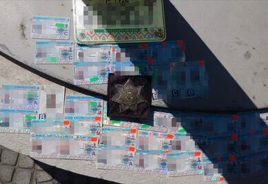 Detienen en Querétaro a sujeto que vendía por internet licencias falsas para conducir