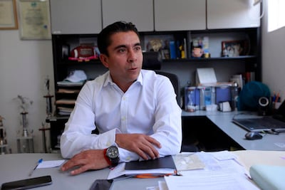 Va Corregidora por 3 Casitas más de la Salud