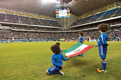 Por persecución ocultan sus raíces