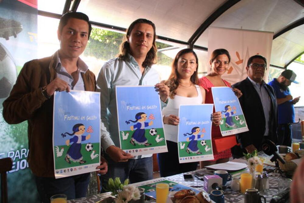 Ayer fue presentado el Festival del Gallito, que contará con la presencia de jugadores del equipo (CÉSAR GÓMEZ. EL UNIVERSAL)