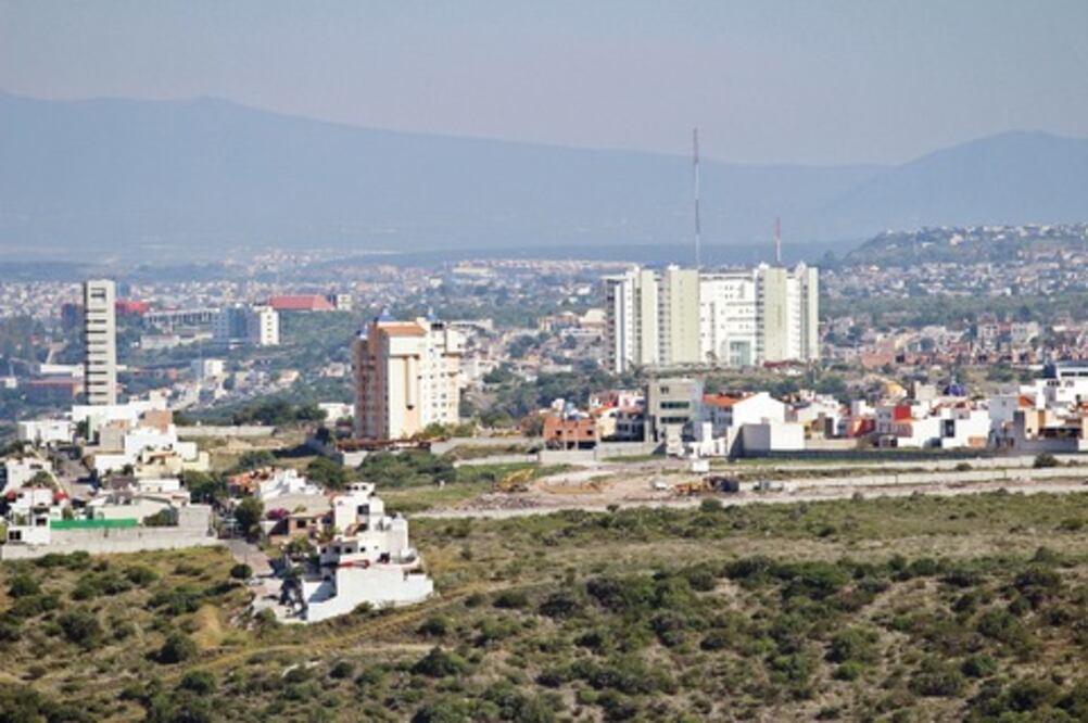 Buscan invertir en sector automotriz