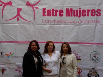 Presentan mujeres programa
