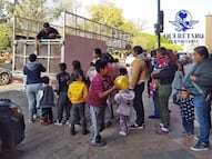 Llevan alegría y obsequios al Centro Histórico de Querétaro