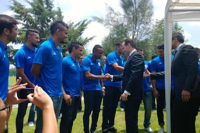 Se presenta nuevo dueño de Gallos Blancos