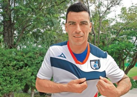 Paredes descarta rumores