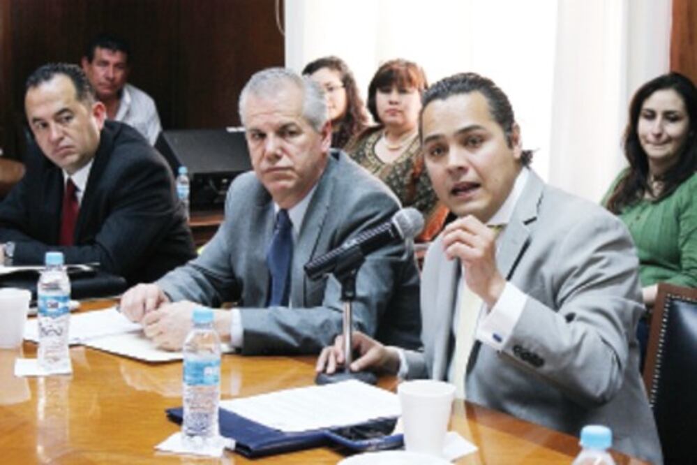 Pueden boletas incluir foto de candidatos