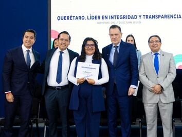 Entregan premio de Contraloría Social a 4 municipios