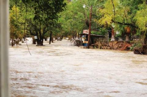 Gastarán 400 mil pesos en apoyos a damnificados