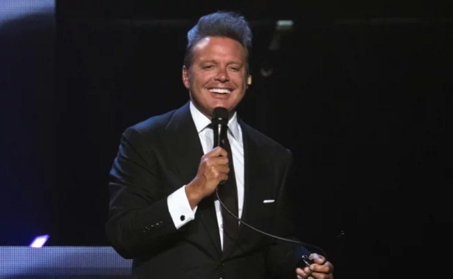 Luismi cancela concierto y desata controversia