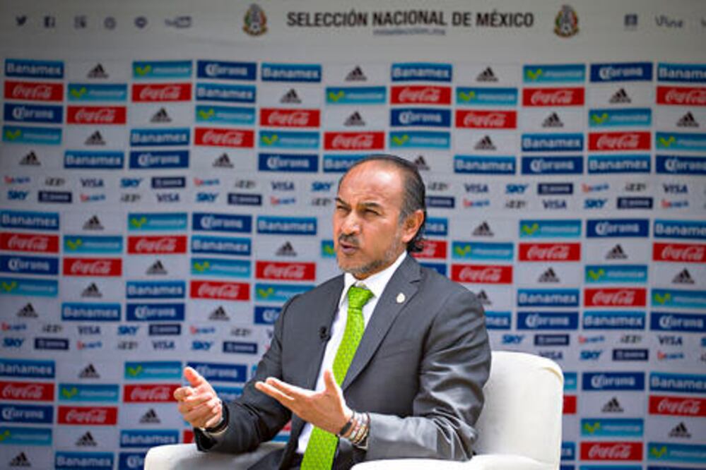 Osorio no considera a los naturalizados