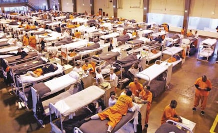 Donald Trump encarcela a mil 600 migrantes