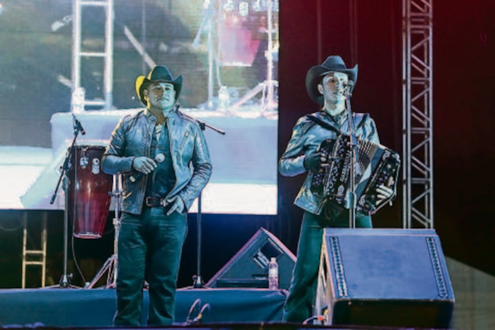 Rojo Tabaco, contra maltrato de la mujer