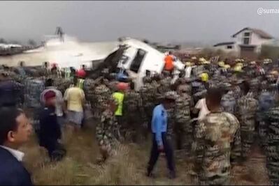 Deja al menos 50 muertos accidente aéreo en Nepal