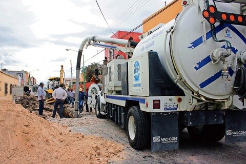 En primeros 10 meses de 2013,  371 obras