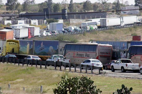 Contingencias en CDMX pegan al abastecimiento
