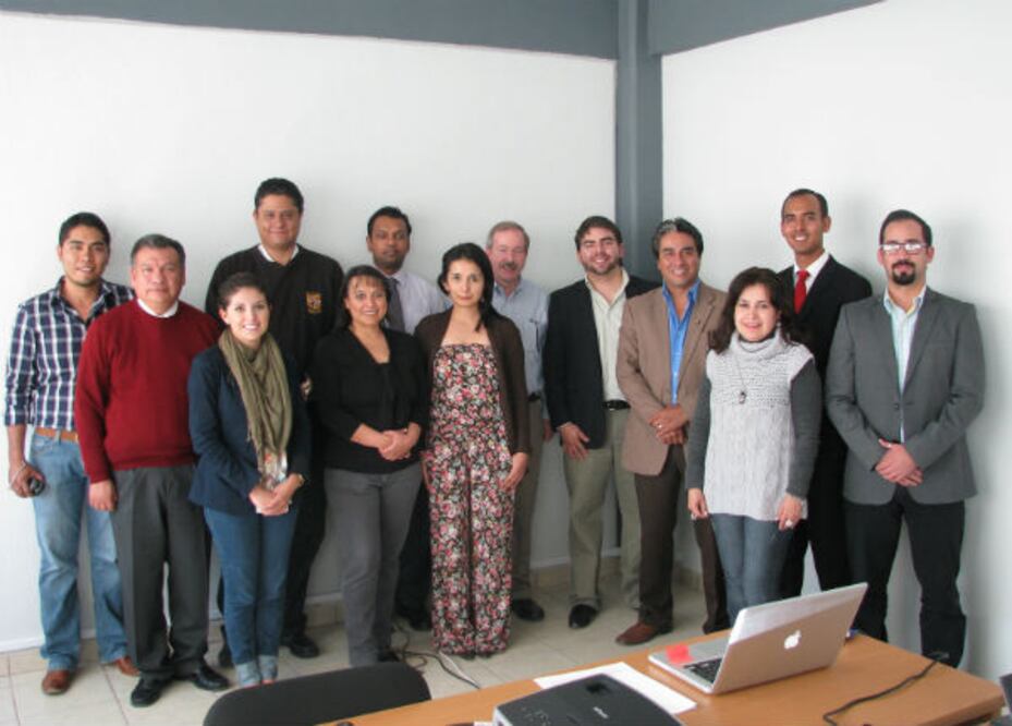 Investigadores evalúan proyectos