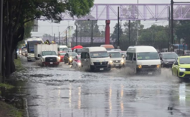 Caen 21.6 millones de metros cúbicos de agua en CDMX; Segiagua dice que ya se atendió 100% de encharcamientos
