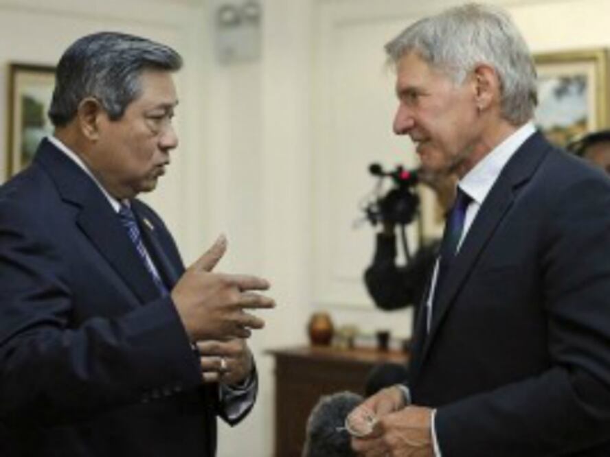 Harrison Ford irrita a ministro