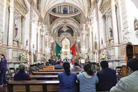Sacerdote podría salir libre