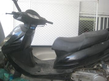 Aseguran a sujeto en posesión de moto robada