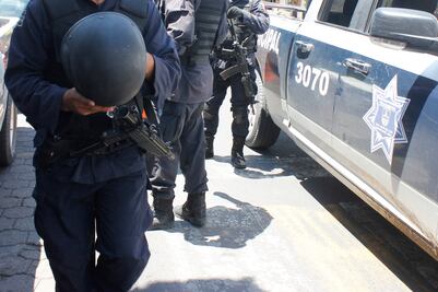 Padre y madre se quitan la vida; los hallan sus hijos