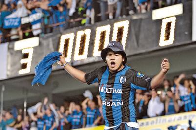 Hoy comienza a rodar el balón en el Corregidora