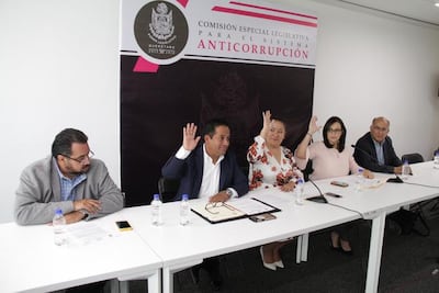 Avala comisión cambiar la fecha para los informes