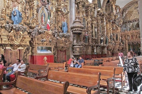 Invaluable joya  de la época colonial