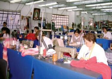 Ocupan mujeres 45% de empleos 