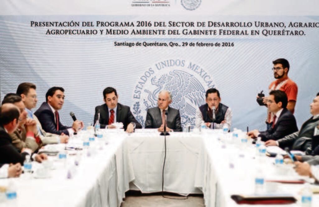 Nieto pide apoyo para el  sector rural 