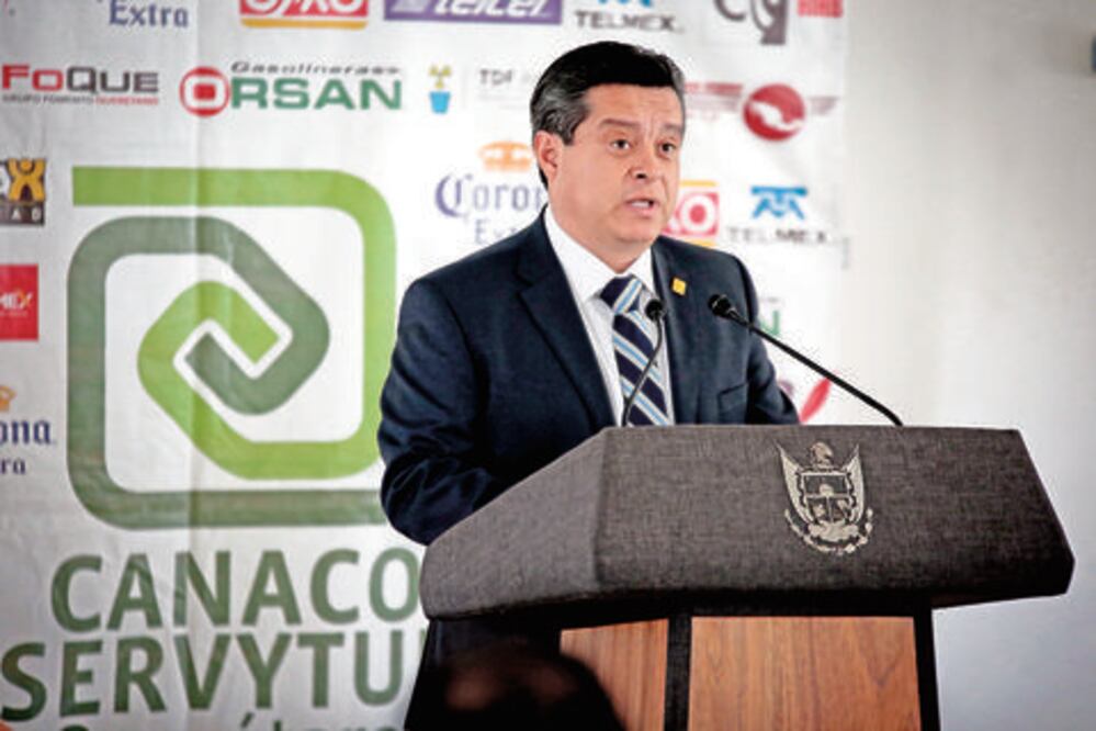 Mayoría de socios de Canaco-Servitur en ardua capacitación