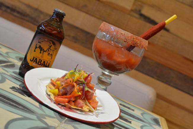 ¡Salud por las delicias del mar!