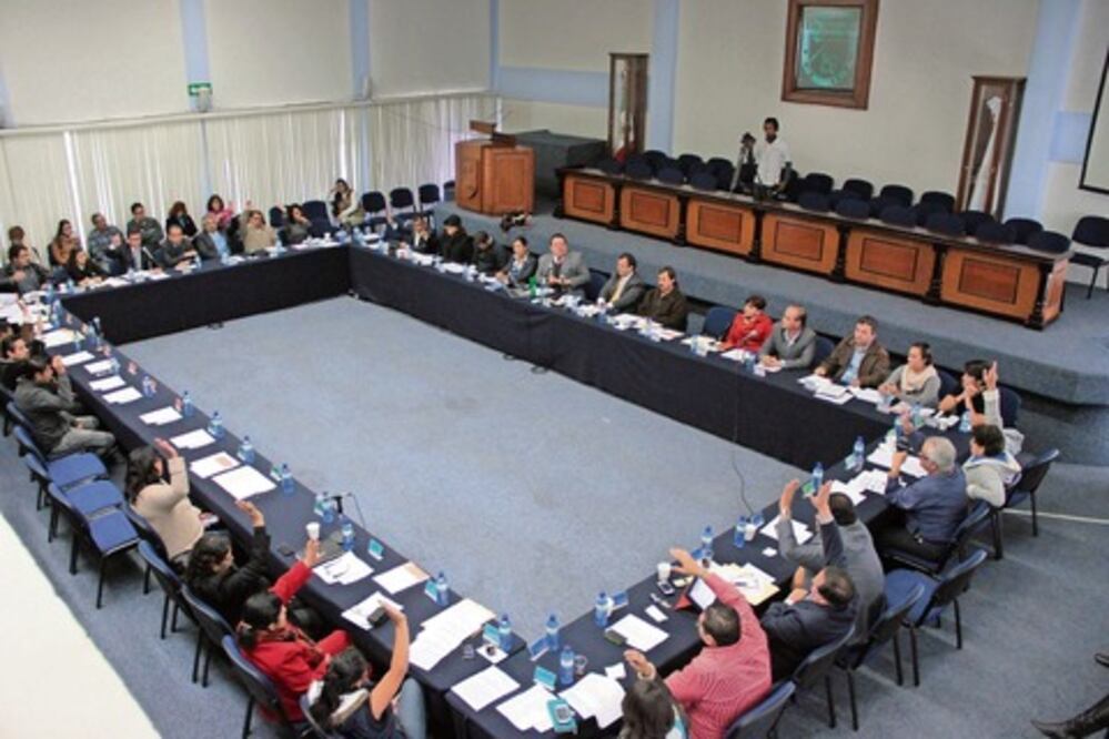 Aprueban especialidades en Derecho de la UAQ