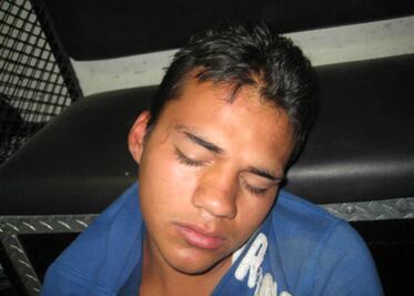 Robaba acumuladores de autos estacionados y fue detenido