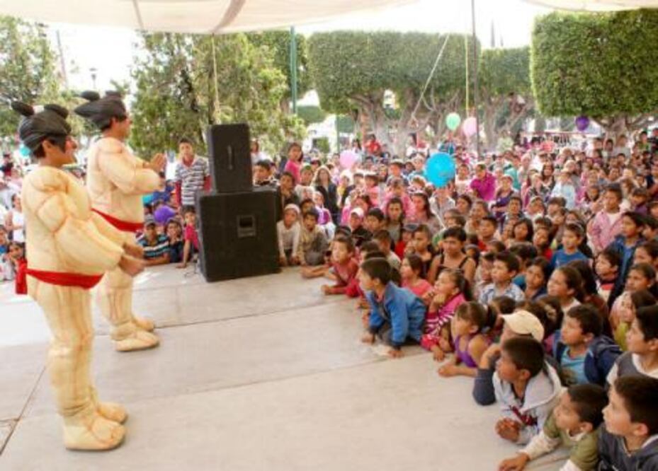 Celebran 6 de enero  en Parque Bicentenario