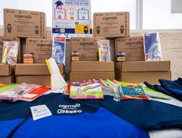 Concluye la entrega de útiles y uniformes escolares en Querétaro