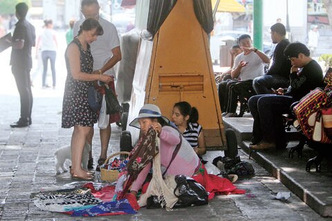 Lenguas indígenas, en riesgo de perderse 